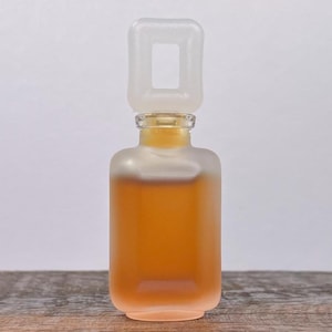 Miniature de parfum vintage Estee by Estee Lauder 3,7 ml / 0,13 fl. onces | Années 1970