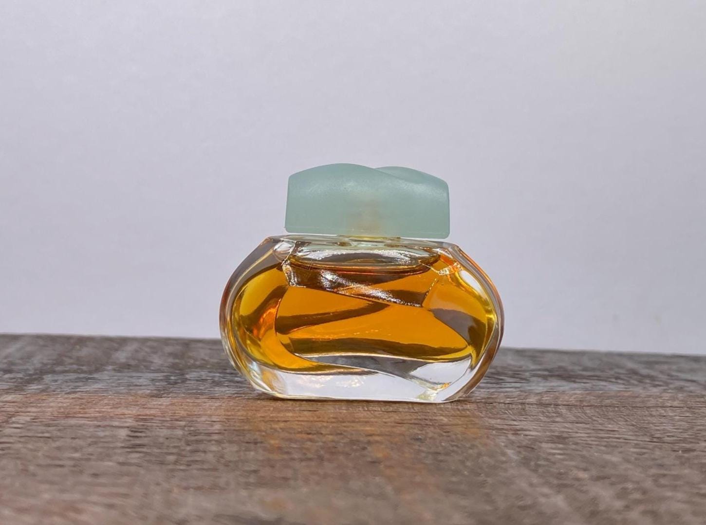 Estée Lauder Wood Mystique – Parfum luxueux pour hommes et femmes