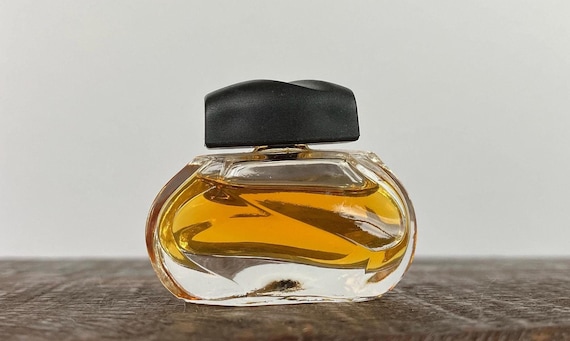 未使用 ノウイング オードパルファム 50ml エスティローダー ヴィンテージ ノウイング エスティ ローダー オード パルファム