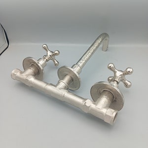 robinete de la sala de baño