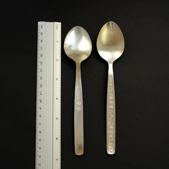 ヴィンテージ シルバーメッキ デザートスプーン：ローズ柄、ソ連製、6