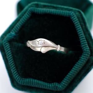 Bague vintage soviétique en argent, sterling URSS, pierre de zircon blanc unique, bande de contournement, bague domaine minimaliste, bijoux soviétiques des années 1970