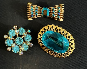 Vintage brooches with Czech crystals, art deco brooches, Oval lollipop brooch with blue crystal, Jablonex Brooch