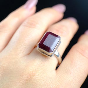 Vintage Sterling Silver Ruby Ring - US Size 8, Ring with rectangular large natural rubies