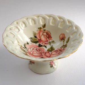 上質な磁器のバラ模様のミニチュア花瓶、ヴィンテージのジャムボウル、ボーンチャイナの花瓶ボウル、レファード イングランド コレクション