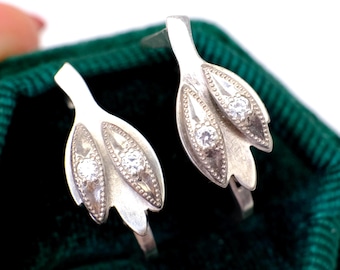 Vintage Ohrringe aus Sterlingsilber, 925er Feingehalt, ukrainische Punze, Blattform mit Zirkonia, zarter botanischer Schmuck für Damen