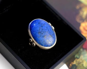 Vintage Sterling Silver Lapis Lazuli Ring: Large Natural Stone