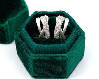 Vintage Ohrringe aus Sterlingsilber, 925er Sterlingsilber, ukrainische Punze, Crisscross-Pavé-Ohrringe mit Zirkonia, funkelnde Ohrringe für Damen
