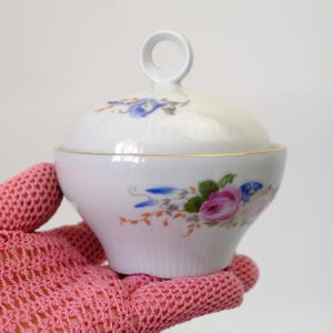 Vintage sugar bowl with delicate floral pattern, Small sugar bowl Germany 70s JLMENAU Porzellan, DDR sugar bowl - East German porcelain