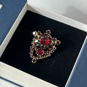 Vintage Pendant, Bracelet and Brooches, Czech jewelry Garnet glass, red crystals Vintage  brooch