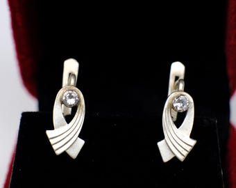 Vintage-Ohrringe aus Sterlingsilber, 925er-Punze (Ukraine), abstraktes Sternschnuppen-Design, runder Zirkonia, moderner Schmuck