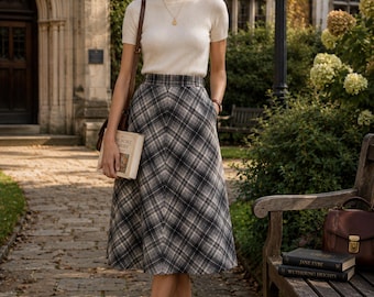 Vintage Evan Picone Wool Plaid Midi Skirt 12 USA Lined Gray Old Money A-Line