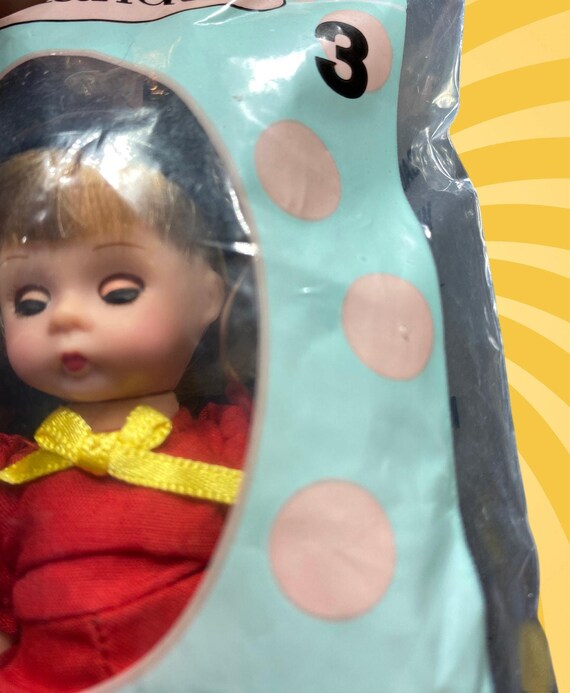 Madame Alexander Wendy as Minnie Mouse Mcdonald's 2004 White