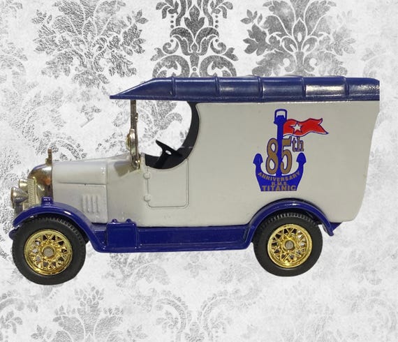 VTG Oxford Diecast Ford Model T Van RMS Titanic 85th Anniversary