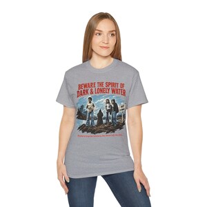 T-Shirt „Der Geist des dunklen und einsamen Wassers“, Retro-Shirt, Hauntology-Kleidung, Top für Informationsfilme Bild 13