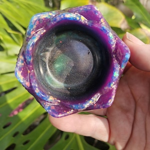 Medium-large Lotus Tealight Holder
