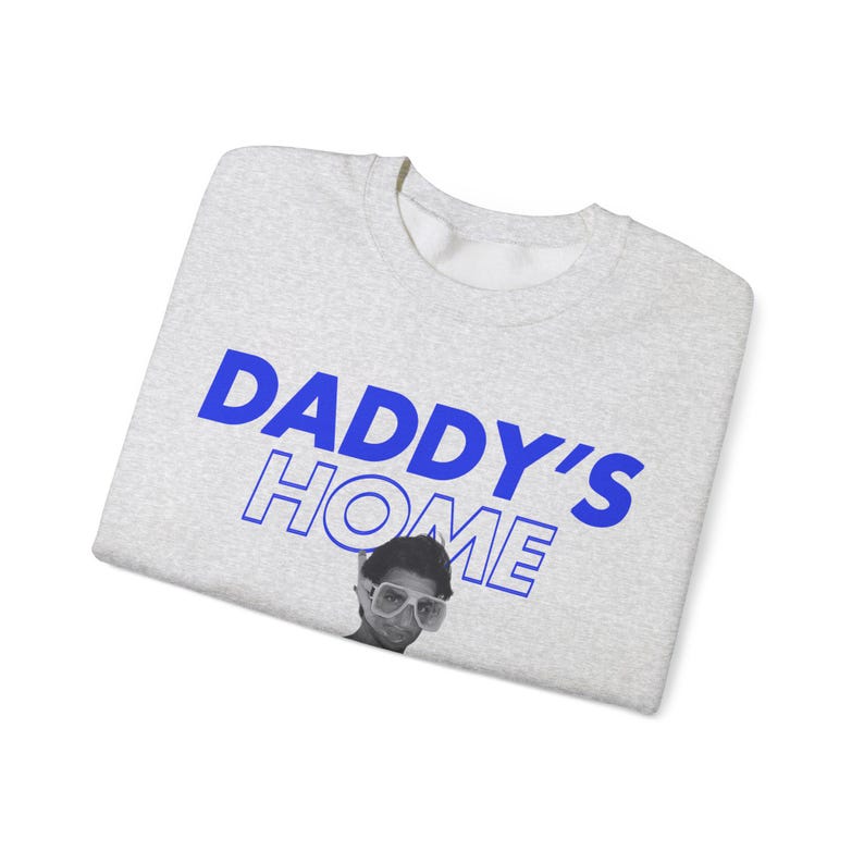 Carlos Sainz Sweatshirt, Williams Carlos Sainz Daddy's Home sweatshirt, F1 sweatshirt, f1 gift, Williams Formula 1. image 3