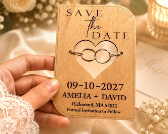 Biglietti magnetici Save the Date con anelli in ottone / Invito di nozze moderno rustico in legno con anelli in ottone e magneti.