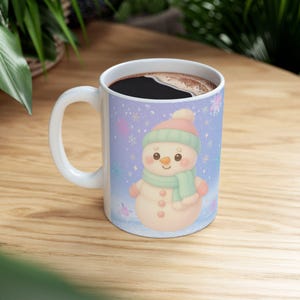 Taza de cerámica con diseño de muñeco de nieve kawaii de invierno, regalo de Navidad, decoración navideña, taza de café con diseño de muñeco de nieve, taza de país de las maravillas invernal, vajilla con diseño de muñeco de nieve.