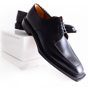 LUXURY MEN'S SHOES, Calf Leather, Imported From Italy. Square Front