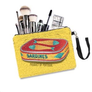 Bolsa de lentejuelas con forma de sardinas. Bolso deportivo, bolso de pescador con lentejuelas, cartera de mano moderna con forma de sardinas, monedero tipo billetera