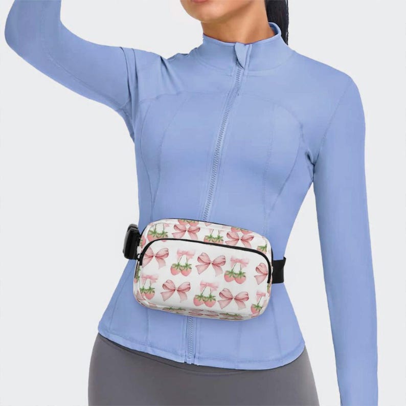 Riñonera Coquette: Riñonera cruzada de sarga con lazo y cordones imagen 2