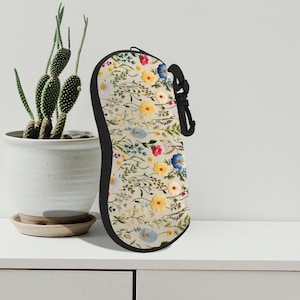 Floral Print Glasses Case: Neoprene Sunglasses Cover, Eyewear Sleeve