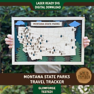Puede incluir: Un mapa de seguimiento de viajes de los parques estatales de Montana de madera con un marco de madera clara. El mapa presenta un diseño cortado con láser del estado con parques etiquetados e iconos de árboles pequeños. El texto "MONTANA STATE PARKS TRAVEL TRACKER" se muestra.