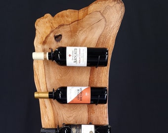 Handgefertigtes Live Edge Holz-Wandbehang-Weinregal für 5 Flaschen mit klarem Epoxy-Überzug an der Wand befestigt / funktionelles Weinkeller-Geschenk