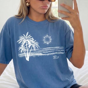 Tropical Palm Tree Comfort Colors Beach shirt, Palm Trees Graphic tshirt, Palm Tree shirt, Aesthetic shirt, Hawaiian Vacation shirt