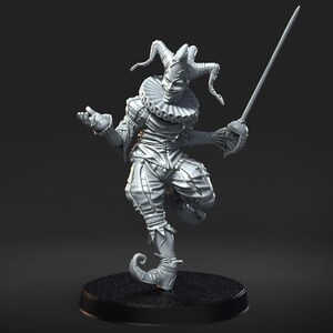 Yolotroll- Tenebris Venetiis: RN Estudio April &#39;24 | Jester | Clown | Harlequin | Victorian | Circus| DND | Mini | 32 mm