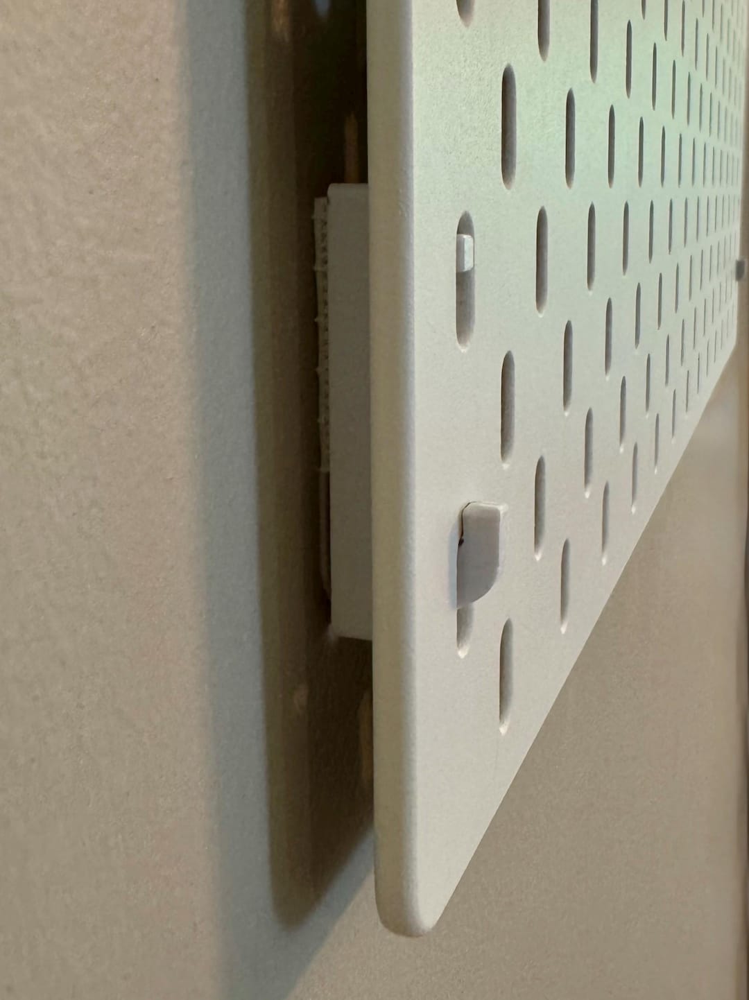 Command Mounts Skadis Wall Mount With Command Strips, Damage Free, Simple Installation ...