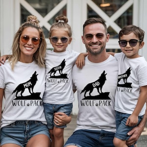 Gepersonaliseerde Wolf Pack-shirts: bijpassende T-shirts voor het hele gezin