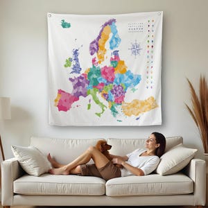 Tapisserie colorée en toile de carte de l'Europe, affiche de géographie européenne au design moderne, parfaite pour les amateurs de voyage et la décoration éducative
