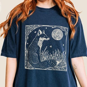 Linocut Style Fox & Moon Shirt, Folklore Animal Witchy Aesthetic Comfort Colors® Tee Womens Nordic Block Print Style T-shirt, Fox Lover Gift