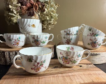 Minton, Vermont Pattern. English Bone China, Dinner for 8 in