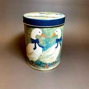 Vintage Country Geese Tin