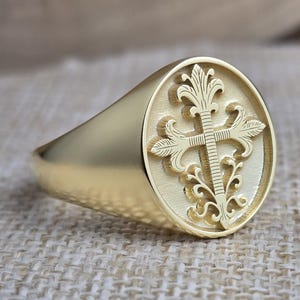 Gold Crusader Ring / Santiago Cross Ring / Fleur De Lis Signet / Medieval Knight Ring / Heraldic Jewelry / Symbolic Gift for Him