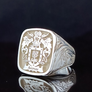 Crest Ring, Family Crest Signet Ring Christmas Gift, Coat of Arms Ring, Family Crest Rings, Custom Signet Ring