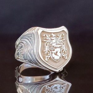 Custom Crest Ring / Medieval Coat of Arms Ring / Family Shield Jewelry / Noble Signet Ring / Engraved Silver Heraldic Ring
