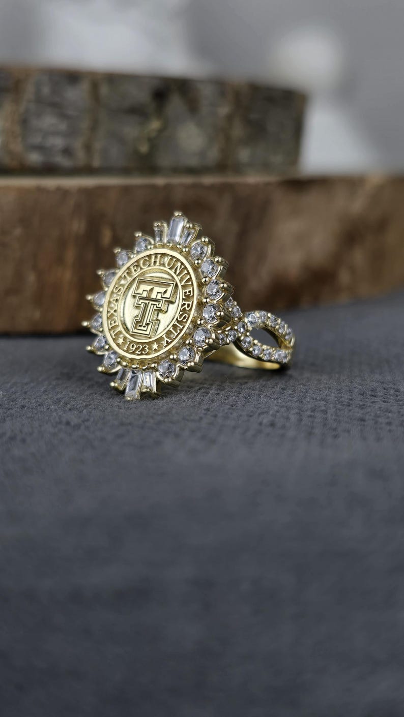 Women’s University Ring Gold Custom College Signet Ring Personalized ...