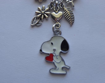 Llavero, colgante para bolso, adorno para teléfono o marcapáginas con forma de perro de dibujos animados.