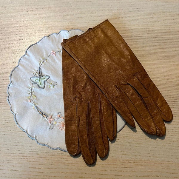 Beautiful Vintage Women Genuine Leather Gloves | Hand-Cut Gloves | MADE IN FRANCE | 1960s Antique Old Gloves | Mid-Century