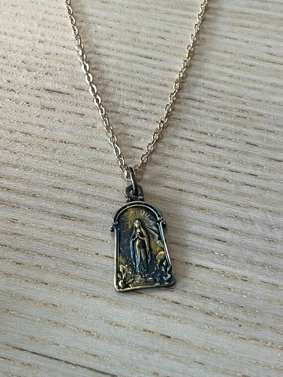 Religious Pendant Holy Virgin Mary | Authentic An… - image 7