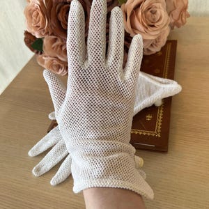 Elegant Vintage Gloves White 1940s 1950s with Stone Buttons | Wedding French Antique Gloves | Fashion | Costume