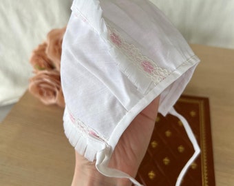 Bonnet pour bébé en dentelle de coton vintage XIXème | Bonnet pour bébé | chapeau de soleil | Bonnet de poupée