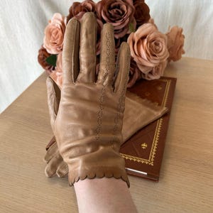 Elegant Antique 1950s Leather Long Gloves 6 3/4 XS / S  | French Gloves | Chic Opera Costume | Leather Gloves Unique Fashion