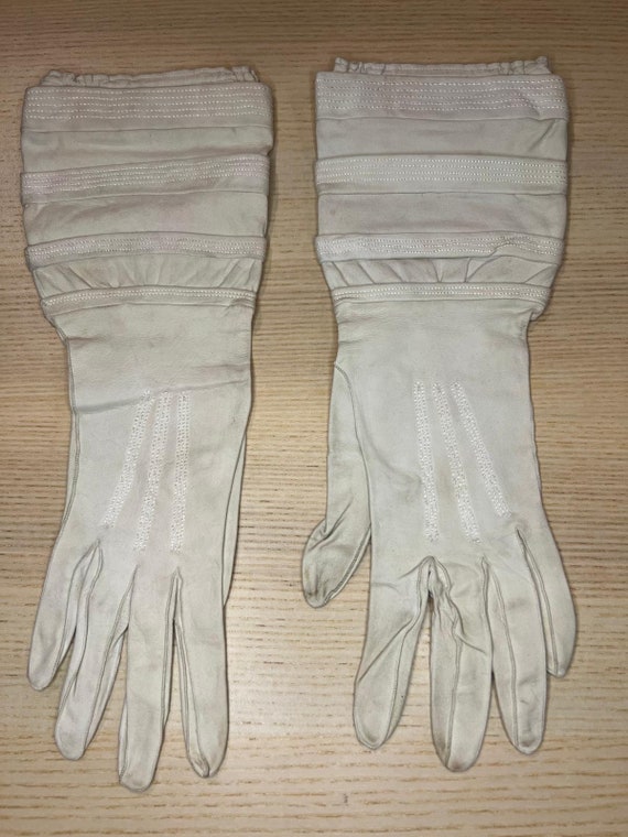 Antique Gauntlet Gloves French 1900s White | Crea… - image 6