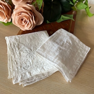 Victorian Linen Hankerchief with Floral design - Handmade French Bridal Decoration