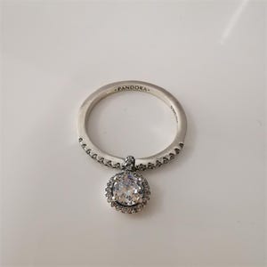 pandora dangling round sparkle ring